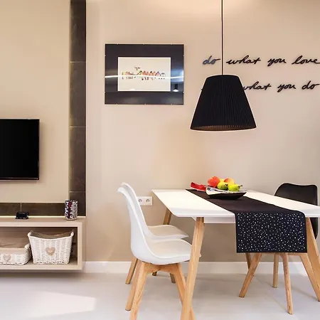 Mercedes Apartment